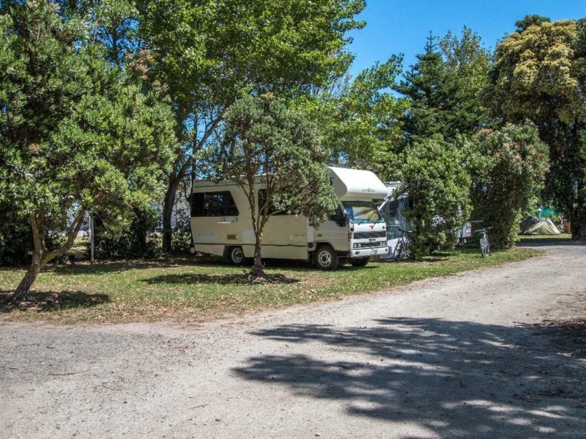 Mahia Motel And Holiday Park Buitenkant foto